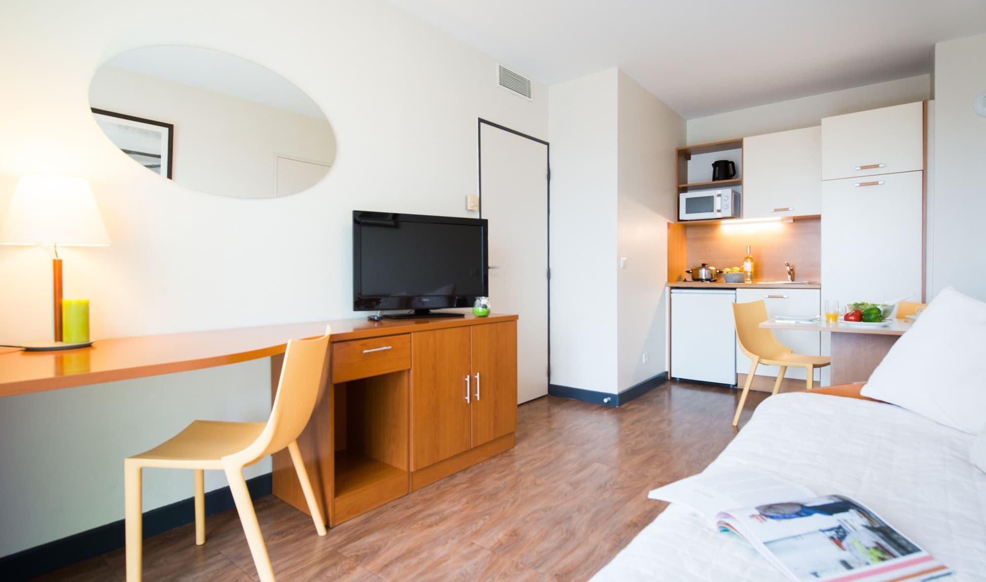 Comfort Aparthotel Saint-Nazaire Les Portes De L Ocean Exterior photo