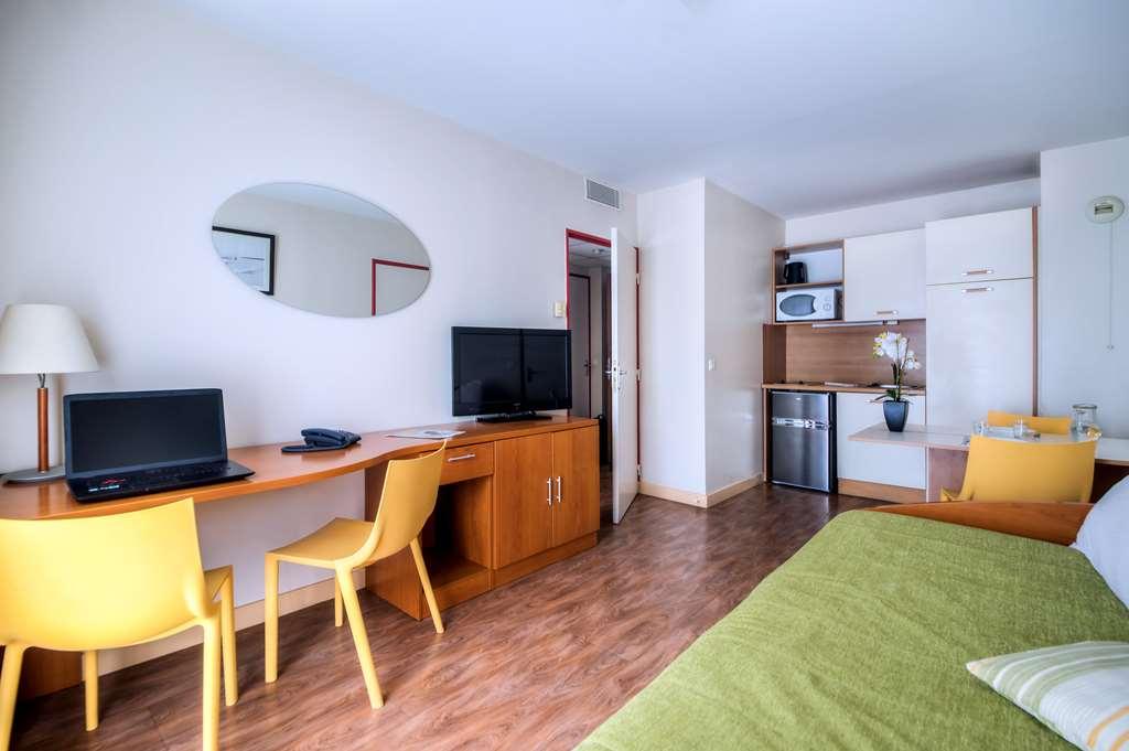 Comfort Aparthotel Saint-Nazaire Les Portes De L Ocean Room photo